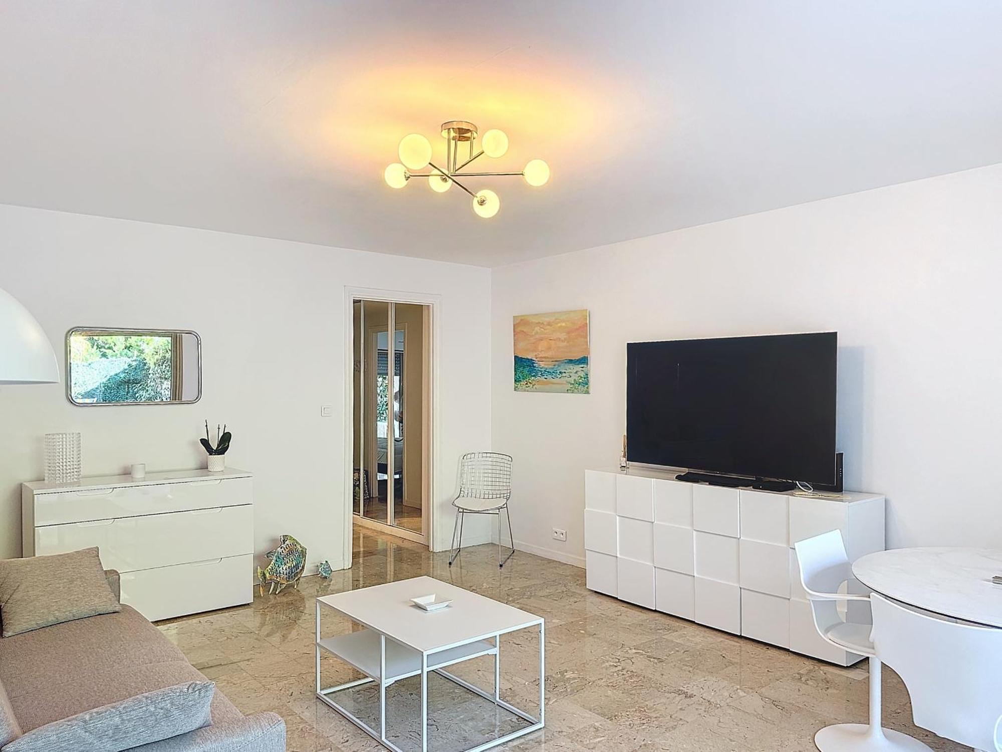 A Deux Pas Des Plages Piscine 346l Franchi