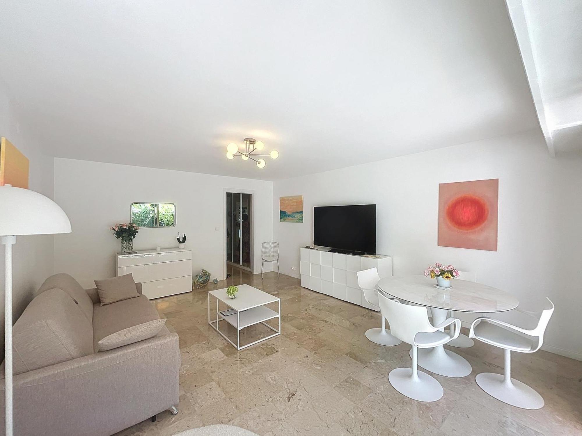 A Deux Pas Des Plages Piscine 346l Franchi Appartement